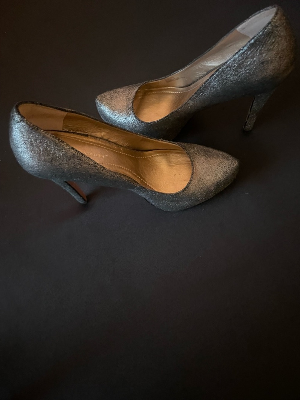 Gun Metal  Glitter Look Pointed-Toe Pumps